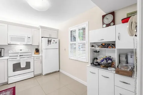 3800 Oaks Clubhouse Drive Pompano Beach FL 33069