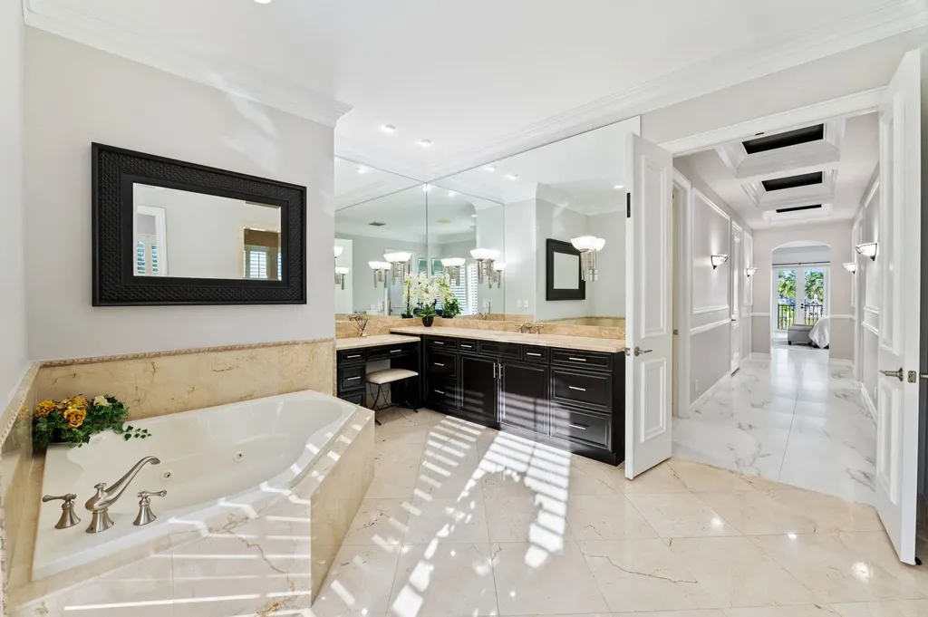 70 N Compass Drive Fort Lauderdale FL 33308