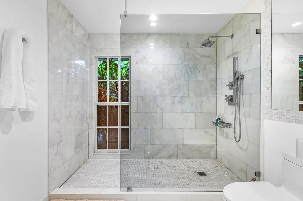 17844 Scarsdale Way Boca Raton FL 33496