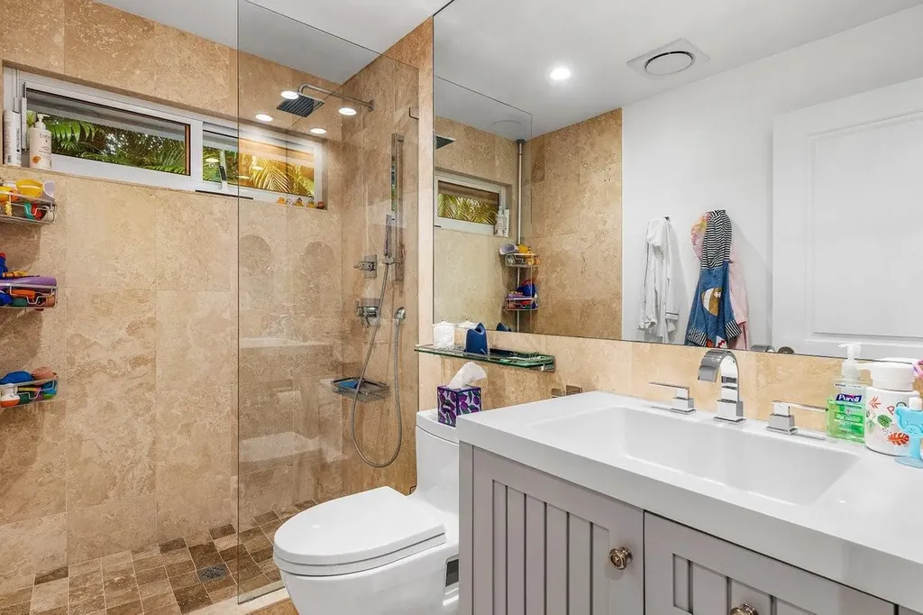 17844 Scarsdale Way Boca Raton FL 33496