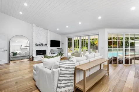 17844 Scarsdale Way Boca Raton FL 33496