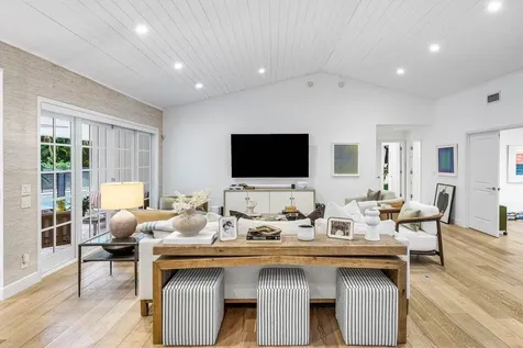 17844 Scarsdale Way Boca Raton FL 33496