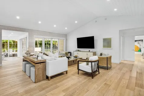 17844 Scarsdale Way Boca Raton FL 33496