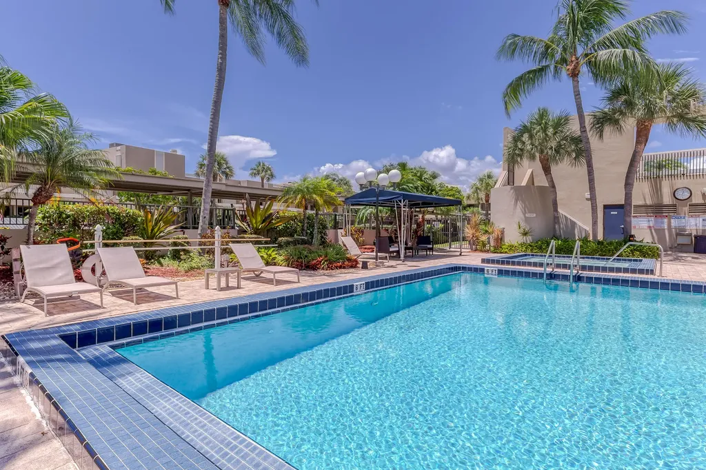 1100 SE 5th Court Pompano Beach FL 33060