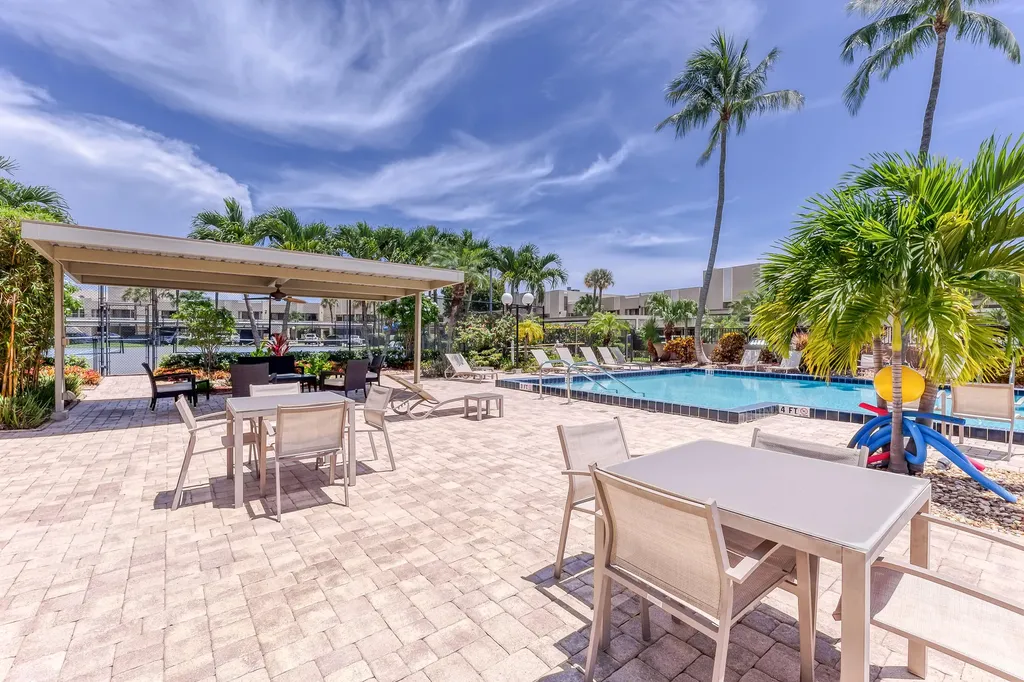 1100 SE 5th Court Pompano Beach FL 33060