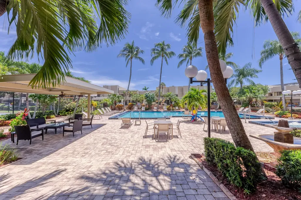 1100 SE 5th Court Pompano Beach FL 33060