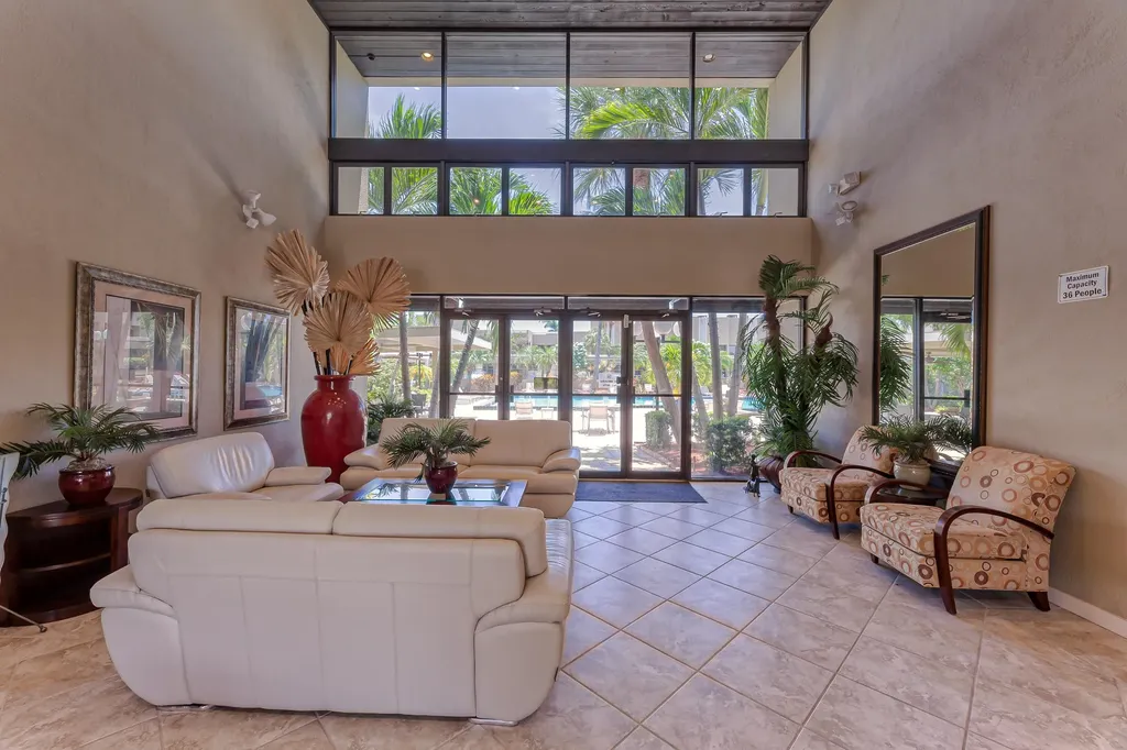 1100 SE 5th Court Pompano Beach FL 33060