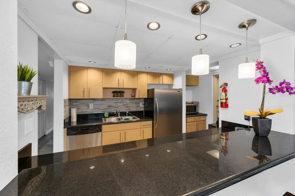 1100 SE 5th Court Pompano Beach FL 33060