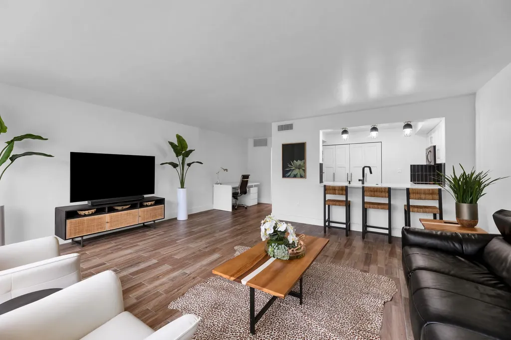 1100 SE 5th Court Pompano Beach FL 33060