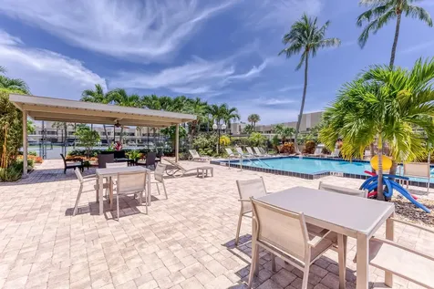 1100 SE 5th Court Pompano Beach FL 33060