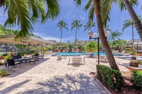 1100 SE 5th Court Pompano Beach FL 33060