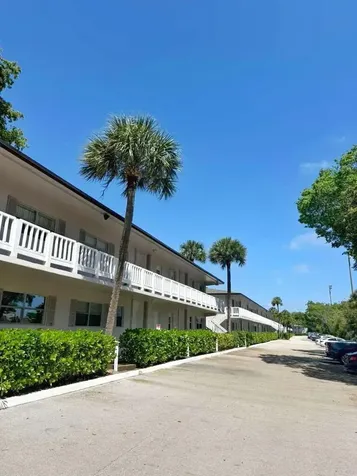 610 SE 2nd Avenue Deerfield Beach FL 33441