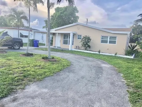 6951 SW 10th Court Pembroke Pines FL 33023