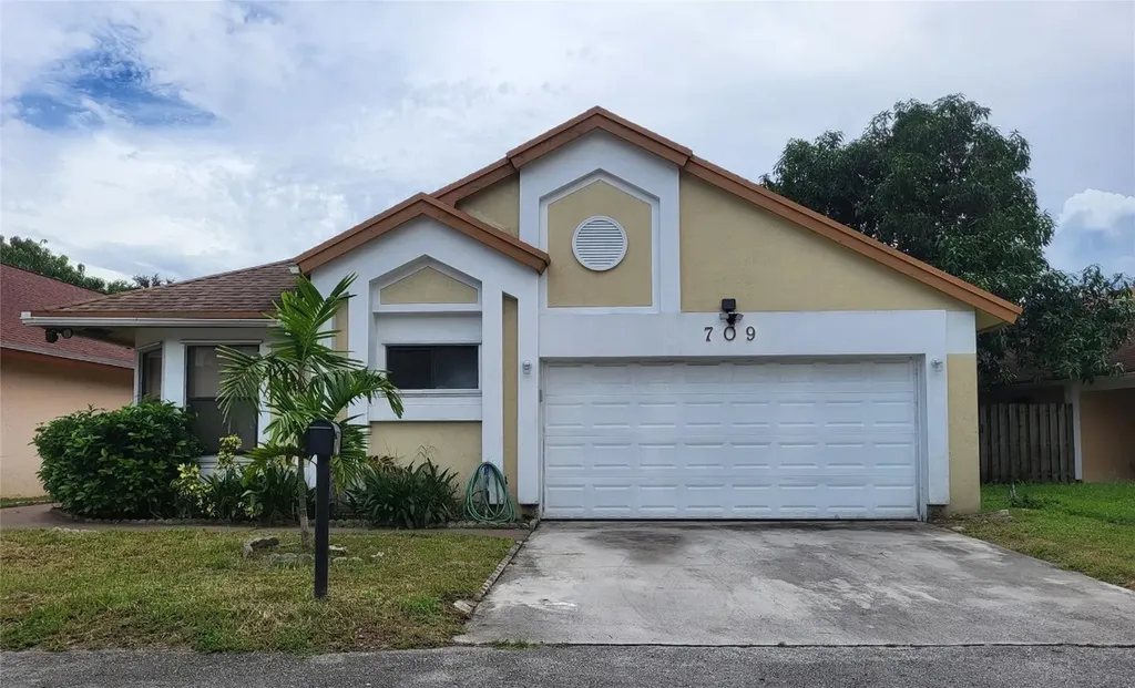 709 Holly Street North Lauderdale FL 33068