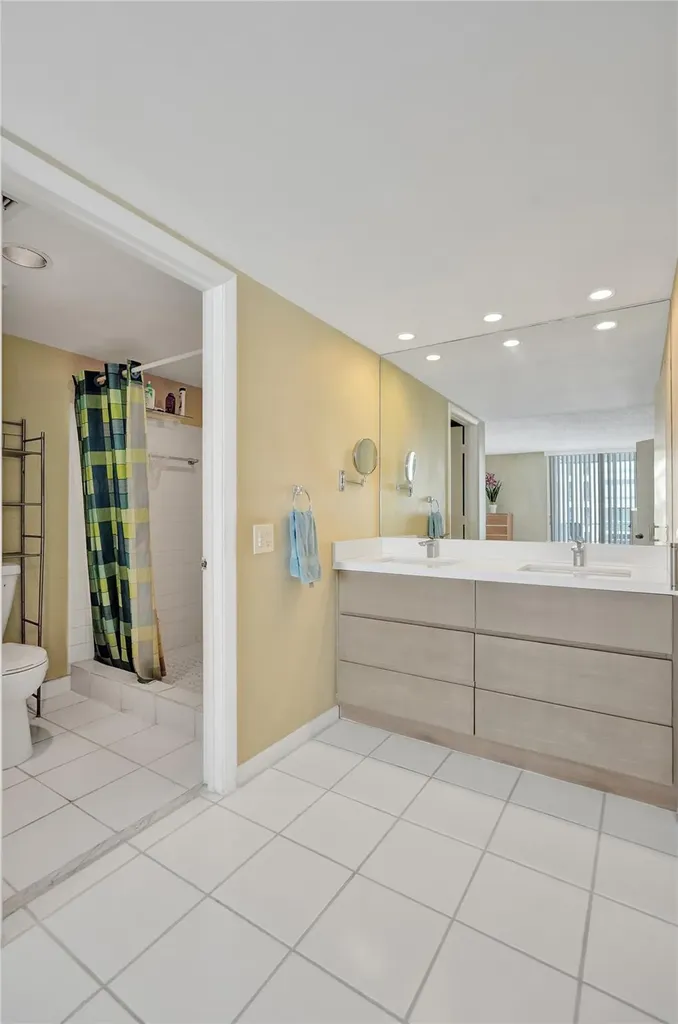 1010 S Ocean Boulevard Pompano Beach FL 33062