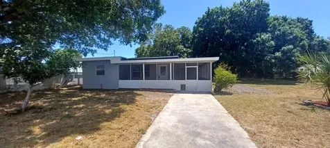 1810 S 32nd Street Fort Pierce FL 34947