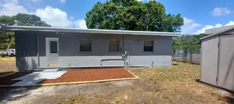 1810 S 32nd Street Fort Pierce FL 34947