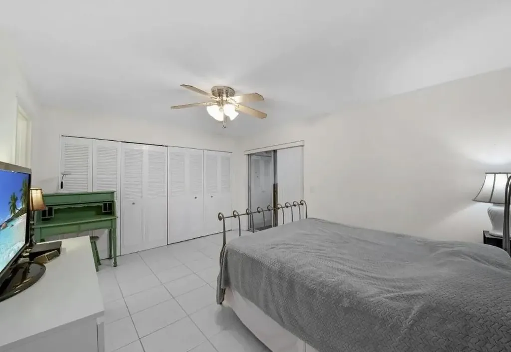 223 Flanders Delray Beach FL 33484