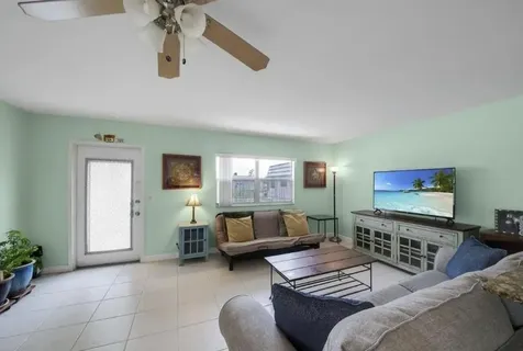 223 Flanders Delray Beach FL 33484