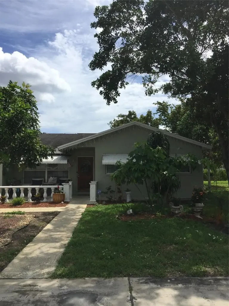 22720 SW 64th Way Boca Raton FL 33428