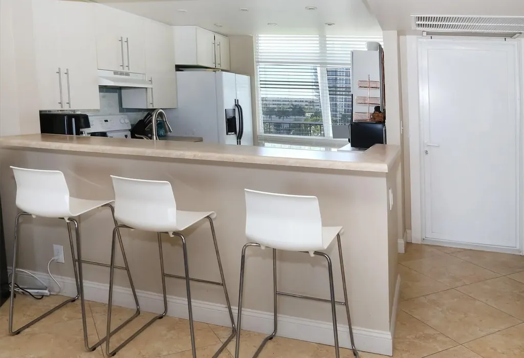 521 N Riverside Drive Pompano Beach FL 33062