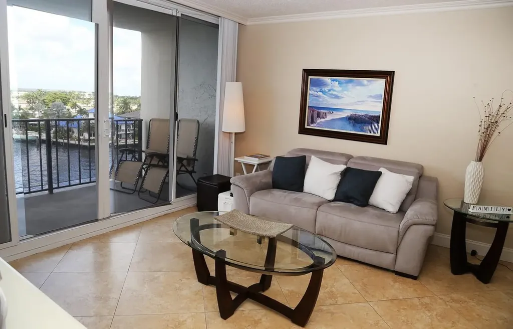 521 N Riverside Drive Pompano Beach FL 33062
