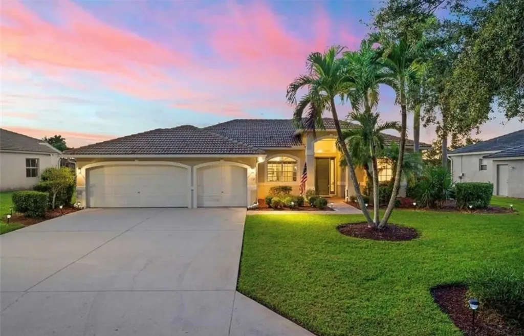726 Grand Rapids Boulevard Naples FL 34120