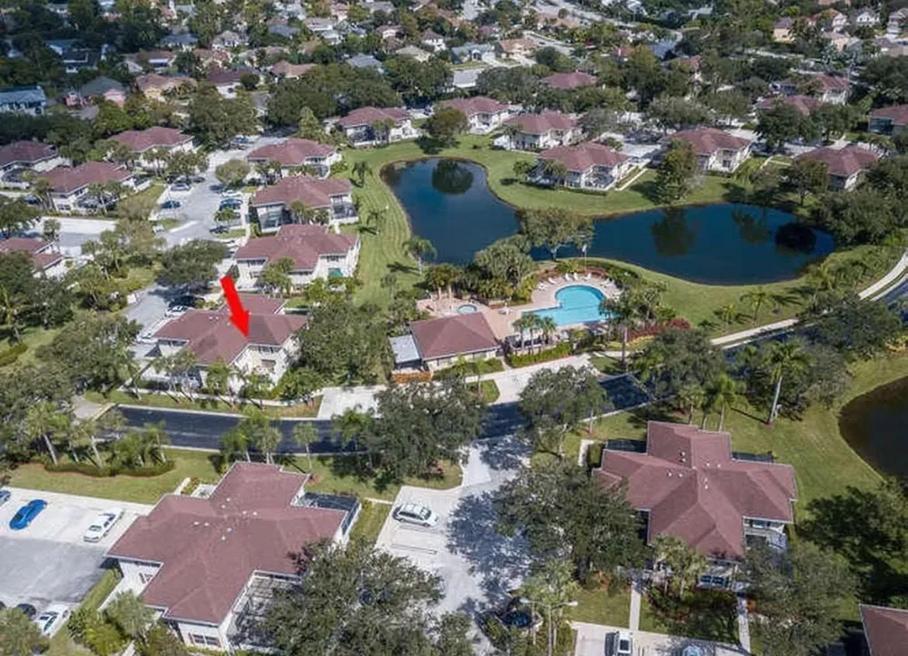 16 Amherst Court Royal Palm Beach FL 33411