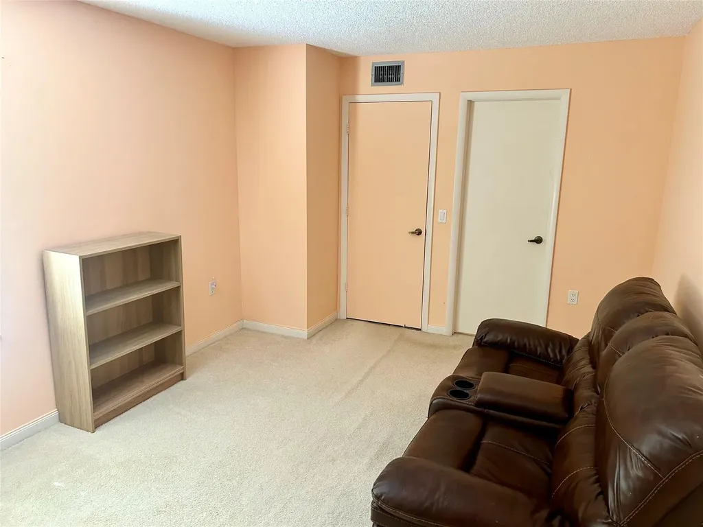 16 Amherst Court Royal Palm Beach FL 33411