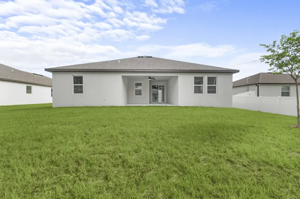 1526 SW Nervia Avenue Port St Lucie FL 34953