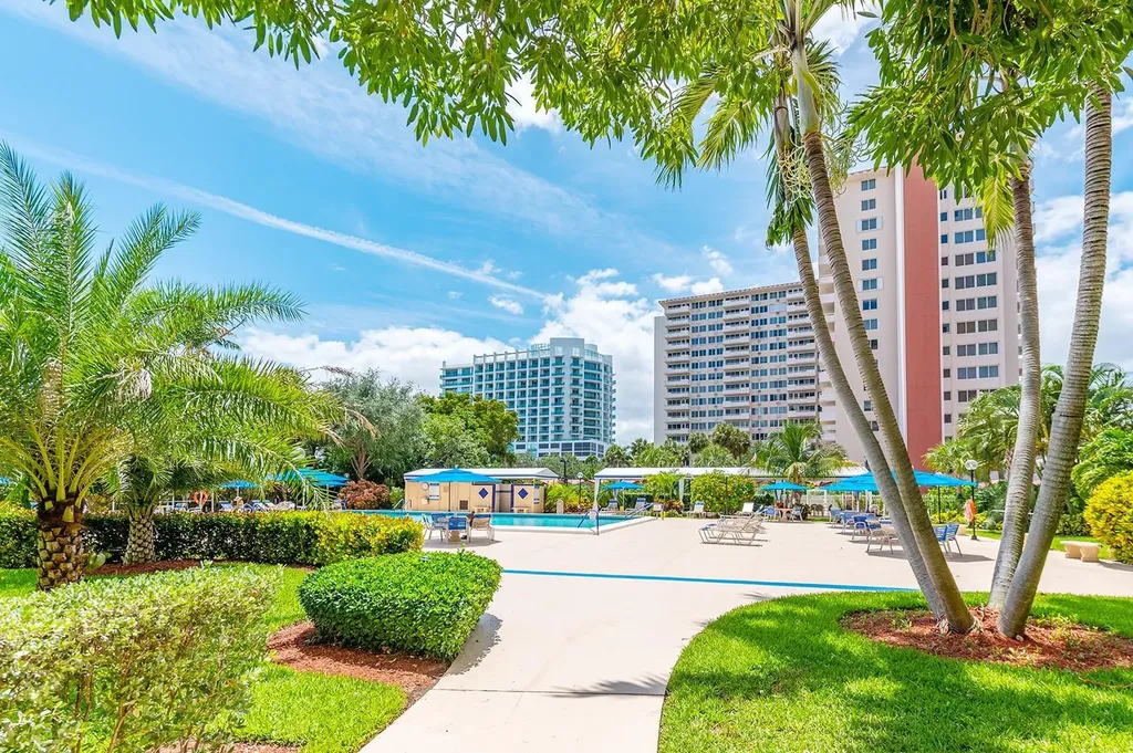 3333 NE 34th Street Fort Lauderdale FL 33308