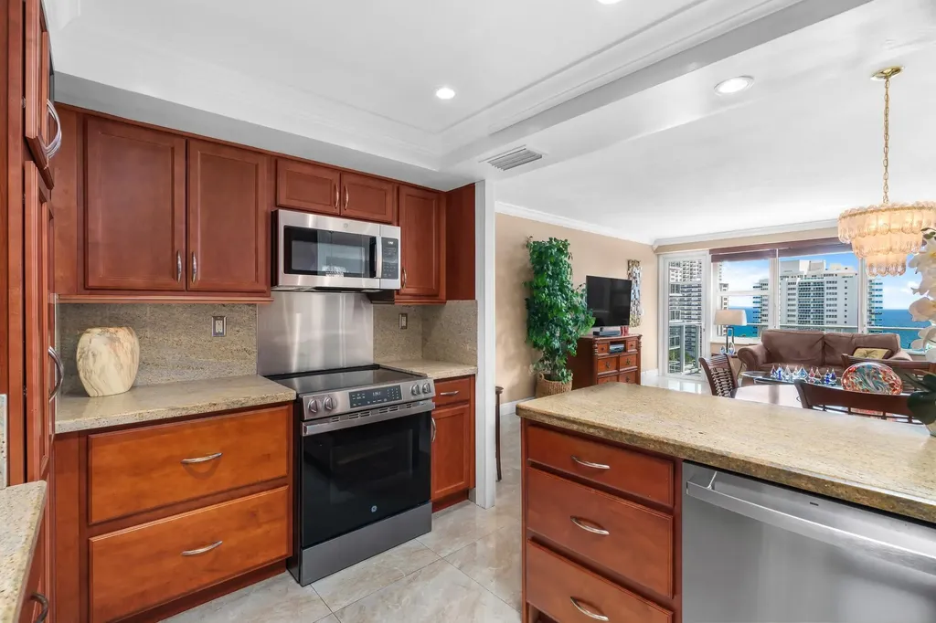 3333 NE 34th Street Fort Lauderdale FL 33308