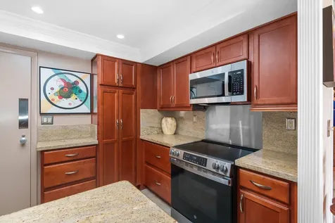 3333 NE 34th Street Fort Lauderdale FL 33308