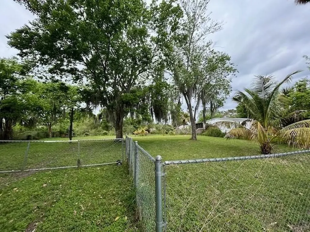 3525 SE 34th Avenue Okeechobee FL 34974
