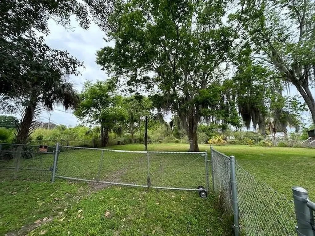 3525 SE 34th Avenue Okeechobee FL 34974