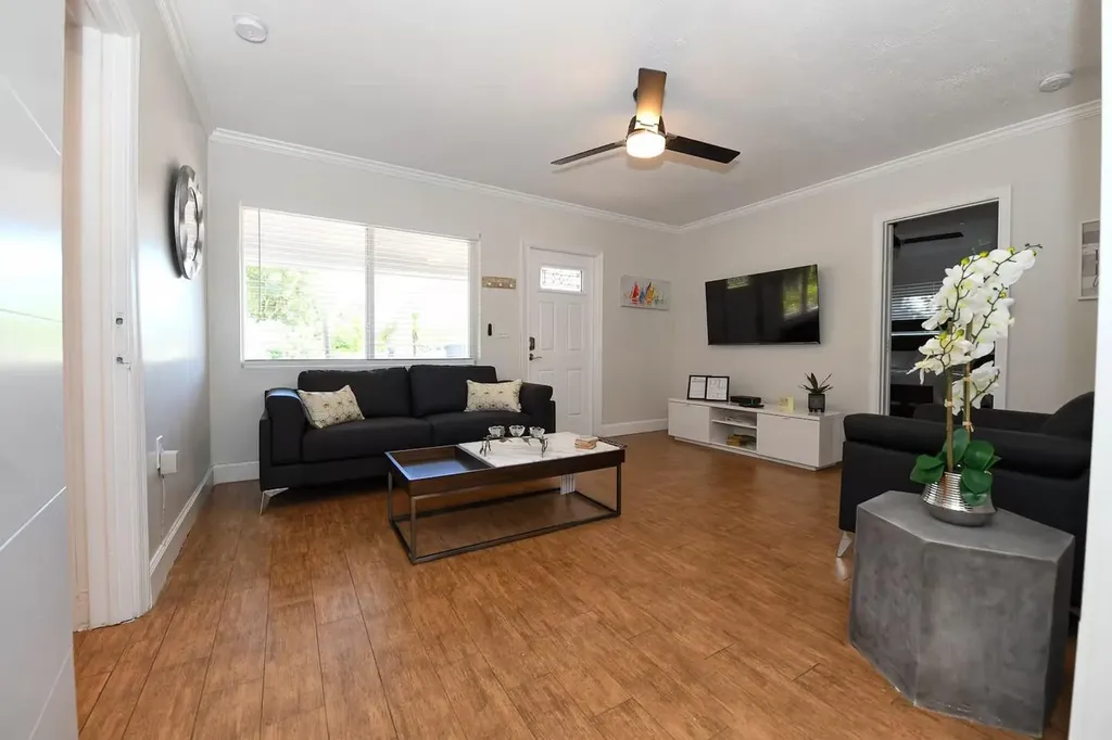 4901 NE 6th Avenue Fort Lauderdale FL 33334