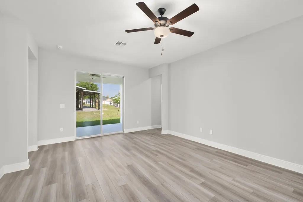 2583 SW Chestnut Lane Port St Lucie FL 34953