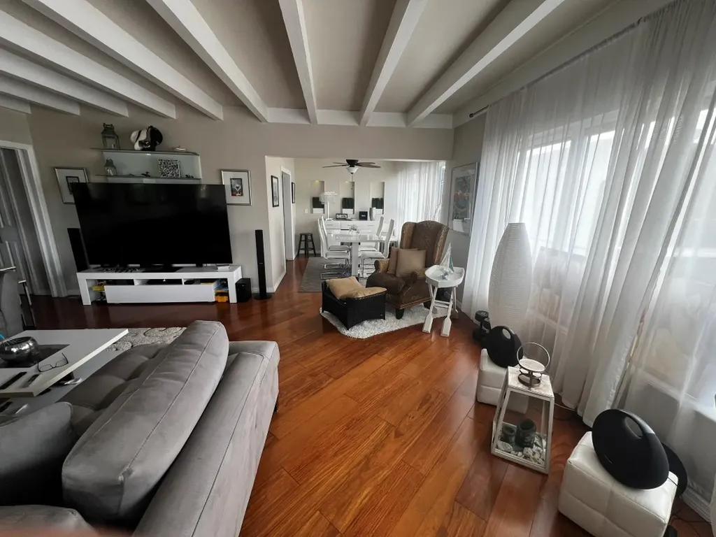 904 NE 20th Fort Lauderdale FL 33304