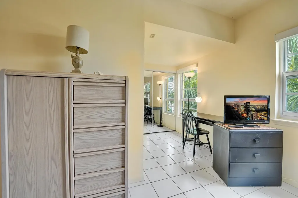 341 N Birch Road Fort Lauderdale FL 33304