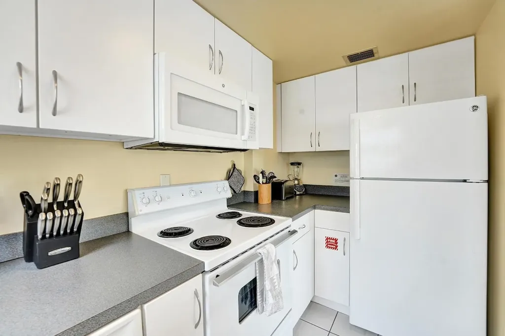 341 N Birch Road Fort Lauderdale FL 33304