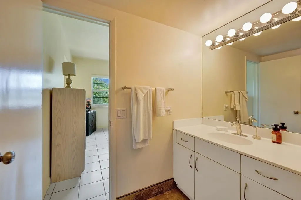 341 N Birch Road Fort Lauderdale FL 33304