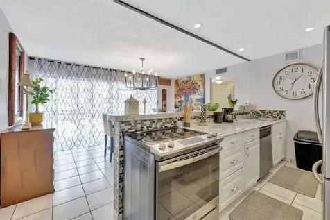 5336 NE 6th Avenue Oakland Park FL 33334
