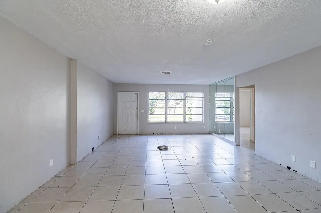 404 NW 5th Avenue Boynton Beach FL 33435