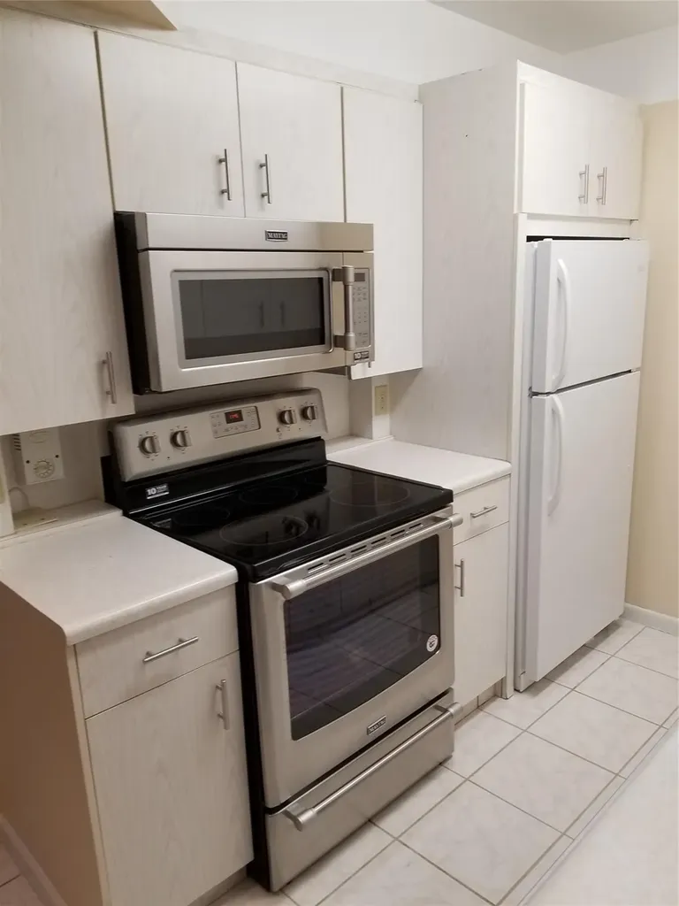 4090 Cornwall Boca Raton FL 33434