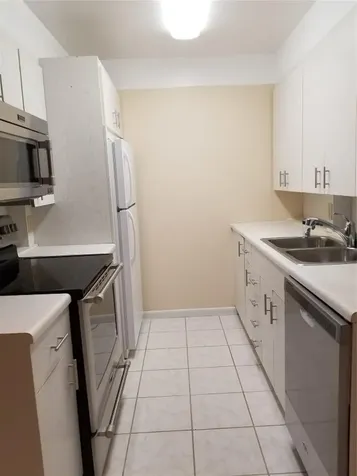 4090 Cornwall Boca Raton FL 33434