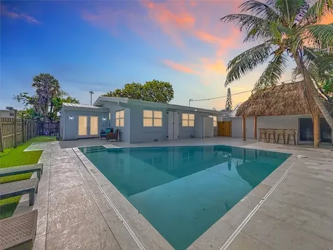 1317 S Broadway Lantana FL 33462