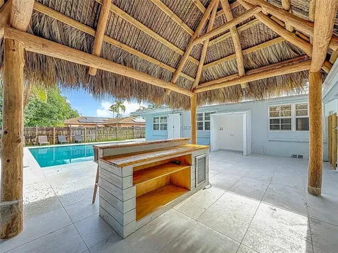 1317 S Broadway Lantana FL 33462