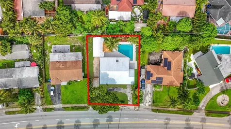 1317 S Broadway Lantana FL 33462