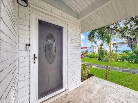 1317 S Broadway Lantana FL 33462