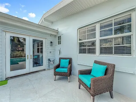 1317 S Broadway Lantana FL 33462